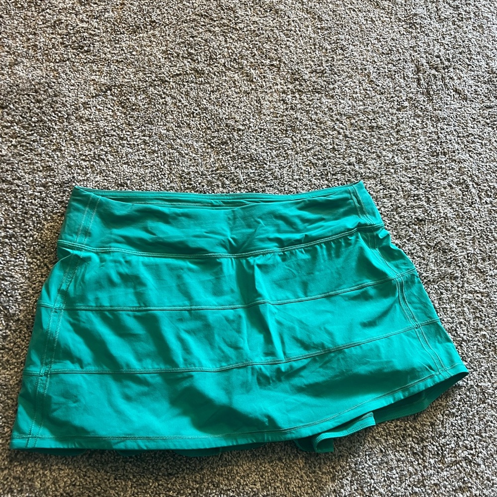 Lululemon Pace Rival Mid Rise Skirt- Kelly green 💚